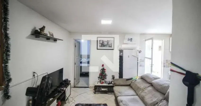 Casa com 1 quarto para alugar na Estrada da Gama, Oliveira, Nova Iguaçu