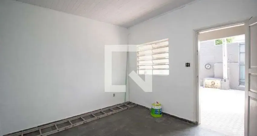 Casa com 2 quartos para alugar na Rua Valério Ramos, Vila Nina, São Paulo