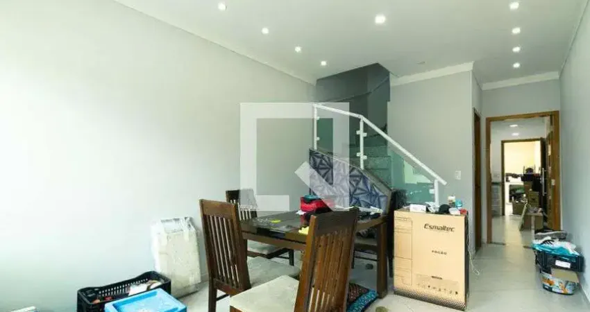 Casa com 2 quartos para alugar na Rua São Tibúrcio, Ponte Rasa, São Paulo