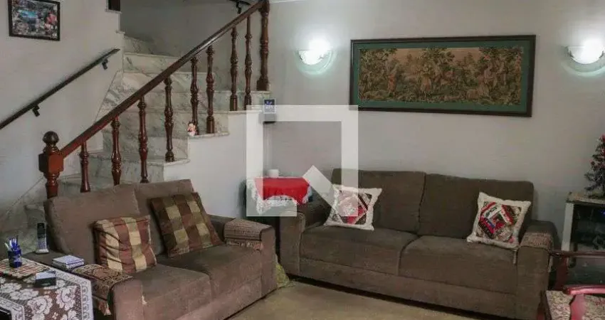 Casa com 3 quartos para alugar na Rua Judite França Costa, Butantã, São Paulo