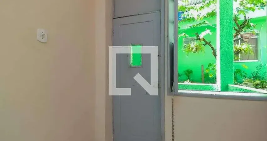 Casa com 2 quartos para alugar na Rua Alfredo Pujol, Grajaú, Rio de Janeiro