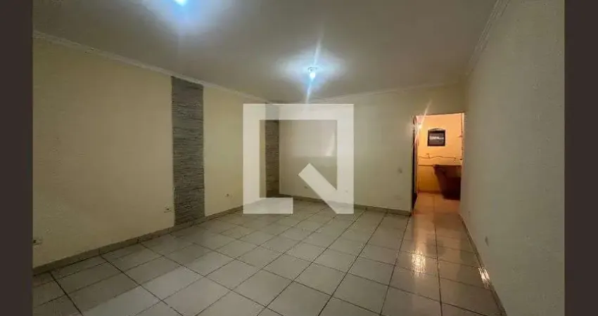 Casa com 3 quartos para alugar na Rua Jacó, Centro, Barueri