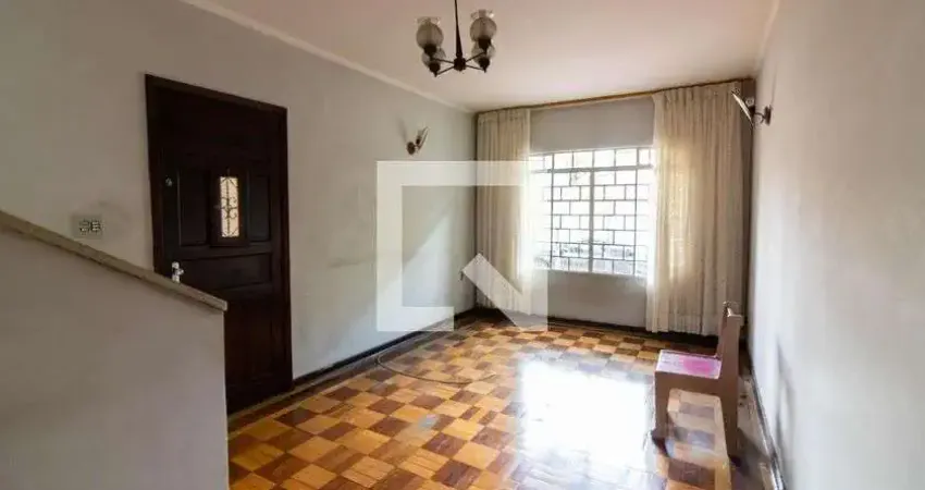 Casa com 2 quartos para alugar na Rua Açatunga, Campo Belo, São Paulo
