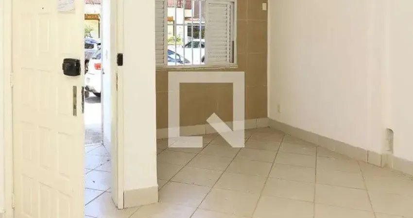 Casa com 4 quartos para alugar na Rua Palame, Itapuã, Salvador