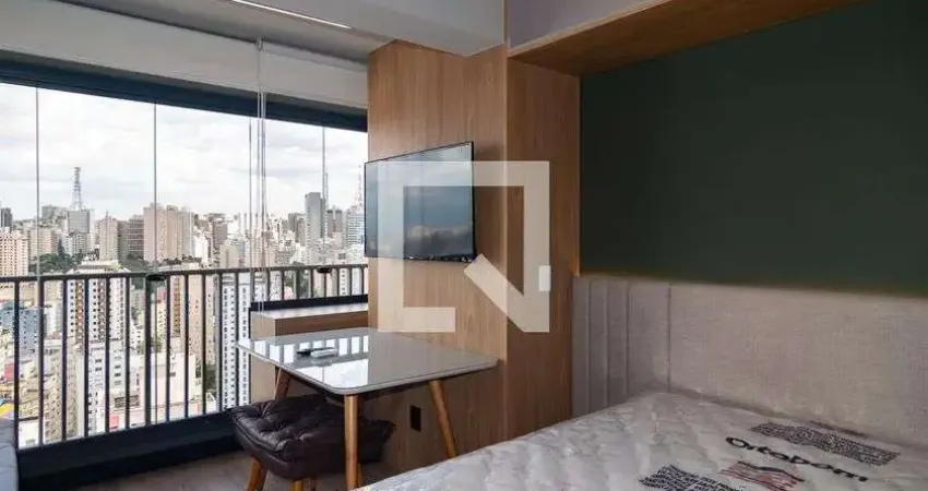 Kitnet / Stúdio para alugar na Rua Doutor Penaforte Mendes, Consolação, São Paulo