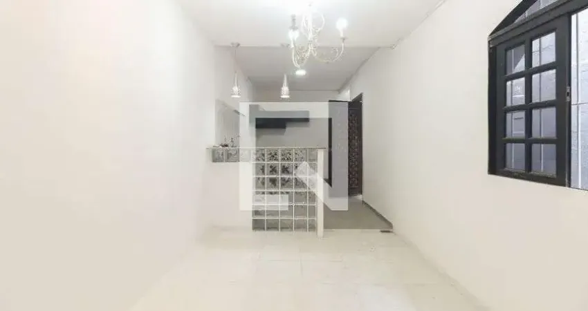 Casa com 2 quartos para alugar na Rua Tuiuti, Tatuapé, São Paulo