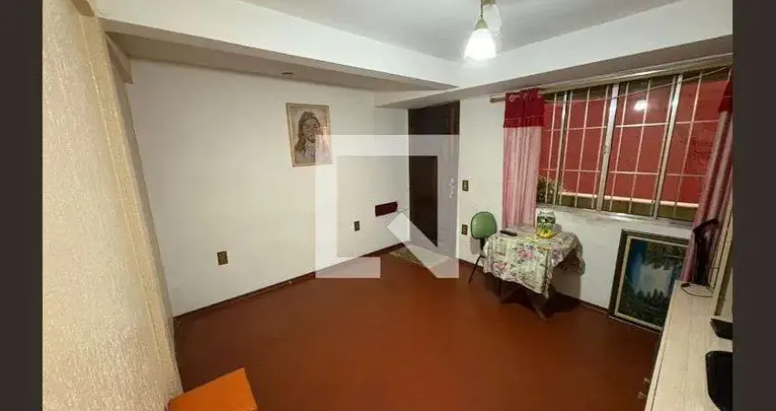 Casa com 2 quartos para alugar na Rua Antônio Tenreiro, Vila Clara, São Paulo
