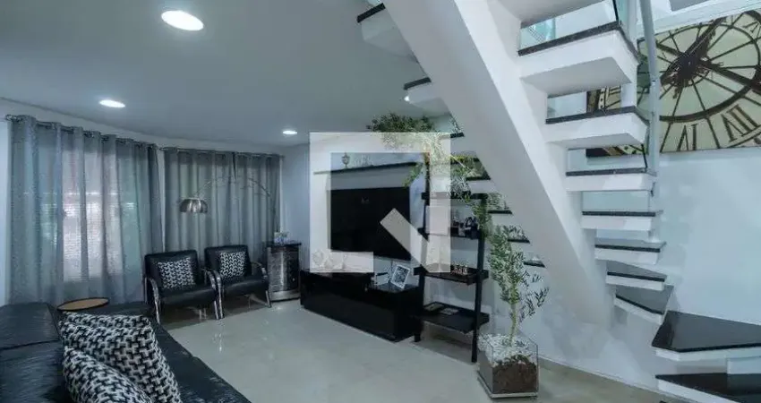 Casa com 3 quartos para alugar na Rua Ricardo Paganini, Vila Ré, São Paulo