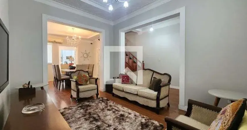 Casa com 3 quartos para alugar na Rua Euclides da Cunha, Gonzaga, Santos