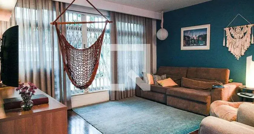 Casa com 4 quartos para alugar na Rua Emboabas, Campo Belo, São Paulo