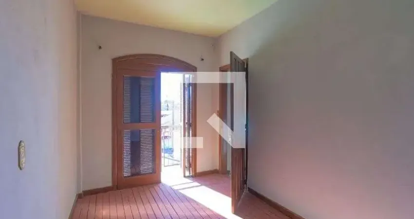 Casa com 3 quartos para alugar na Rua Marechal Deodoro, Niterói, Canoas