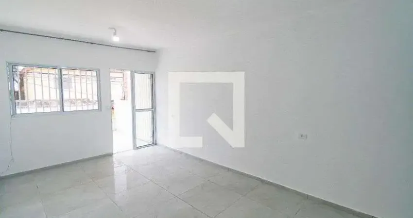 Casa com 2 quartos para alugar na Rua Guaratuba, Jabaquara, São Paulo