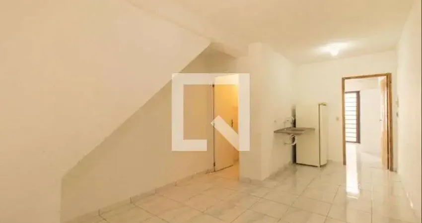 Casa com 1 quarto para alugar na Rua Ary Taborda, Sítio Cercado, Curitiba