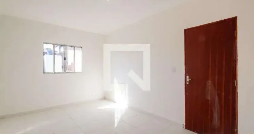 Casa com 2 quartos para alugar na Rua Don Francisco Manuel Vieira, Santa Maria, Osasco