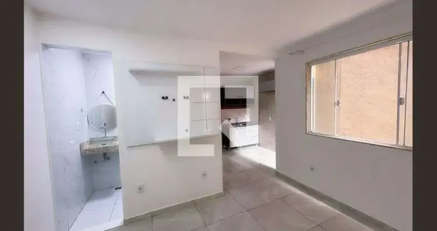 Casa com 1 quarto para alugar na Rua Cumata, Da Mina, Nilópolis