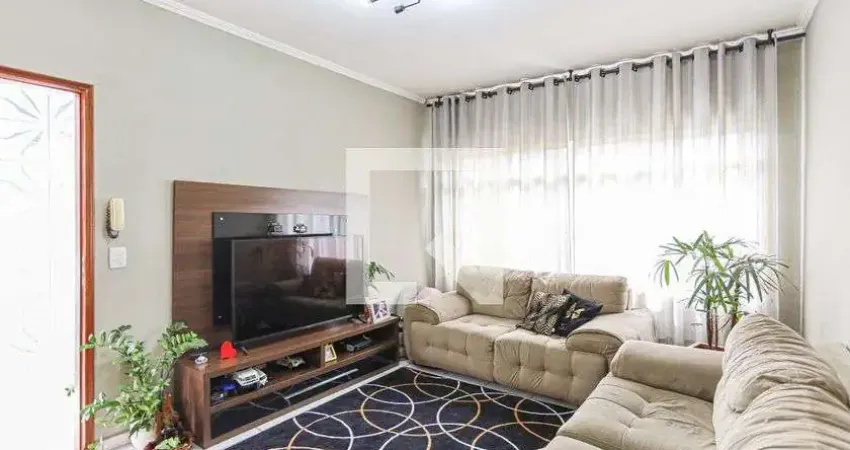 Casa com 3 quartos para alugar na Rua Manoel Bernardes, Santo Antônio, Osasco