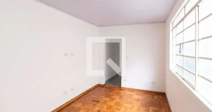 Casa com 1 quarto para alugar na Rua Helena, Centro, Carapicuíba