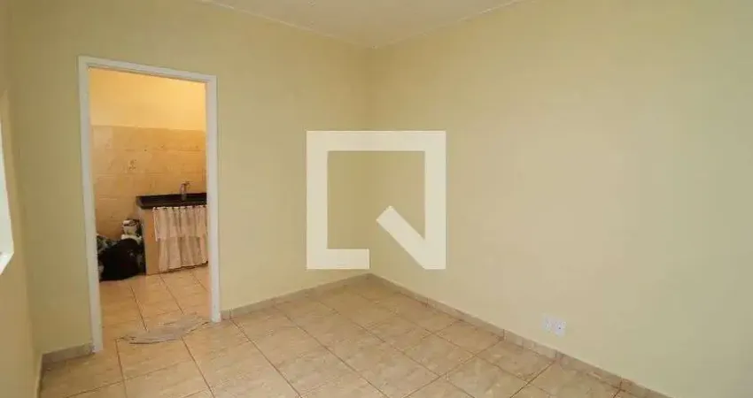 Casa com 1 quarto para alugar na Rua Curuaés, Vila Ema, São Paulo
