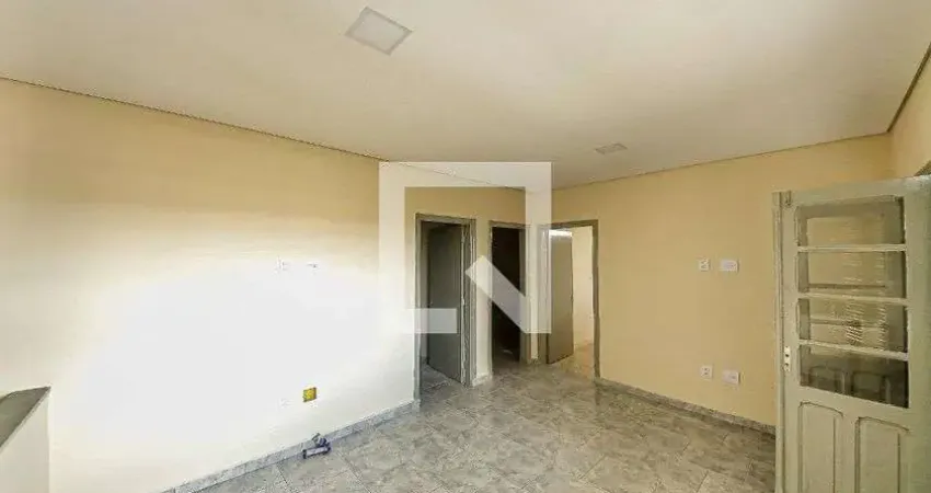 Casa com 2 quartos para alugar na Rua Francisco Rebelo, Vila Alpina, São Paulo