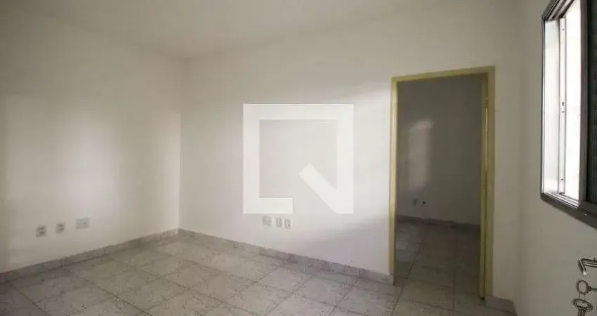 Casa com 1 quarto para alugar na Rua José Francisco dos Santos, Jardim Tietê, São Paulo
