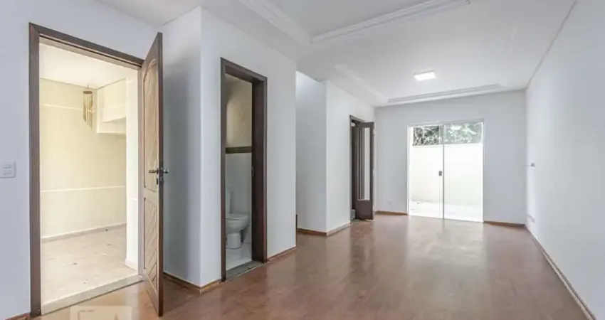 Casa com 3 quartos para alugar na Rua Bernardo Morosin, Mossunguê, Curitiba