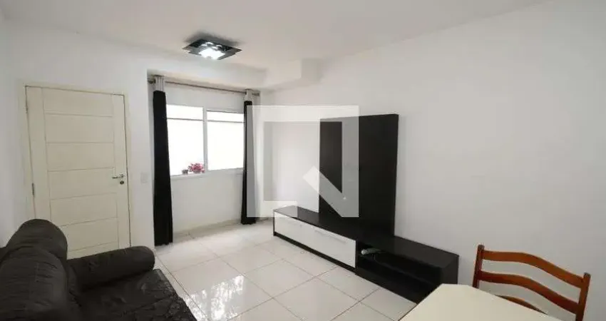 Casa com 2 quartos para alugar na Rua Alessandro Manzoni, Campo Grande, São Paulo