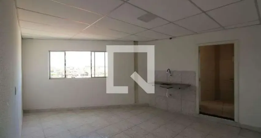Apartamento para alugar na Avenida Sargento Iracitan Coimbra, São Rafael, São Paulo