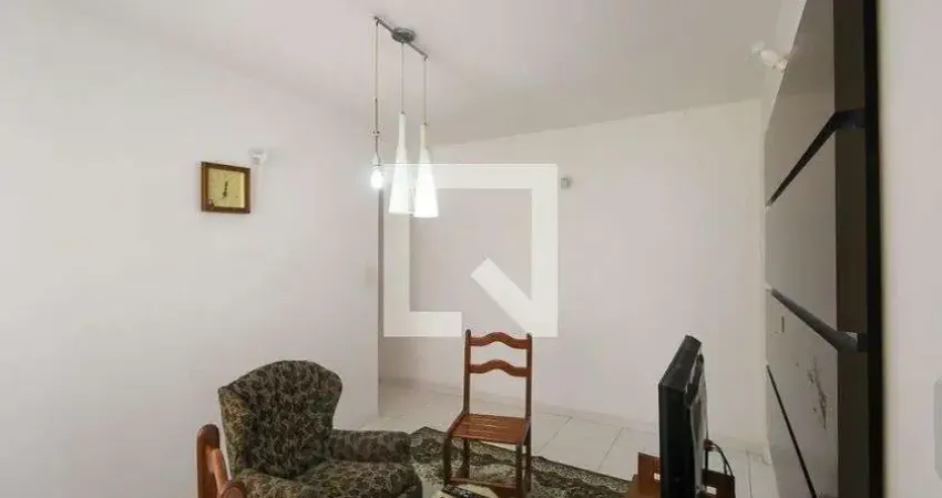 Casa com 2 quartos para alugar na Rua Bento Sabino dos Reis, Vila Ema, São Paulo