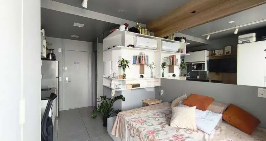 Kitnet / Stúdio para Aluguel - Liberdade, 1 Quarto, 38 m² - São Paulo