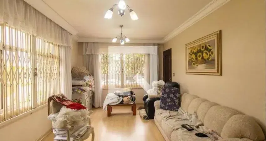 Casa com 2 quartos para alugar na Rua Tenente Olderico Gabardo, Xaxim, Curitiba