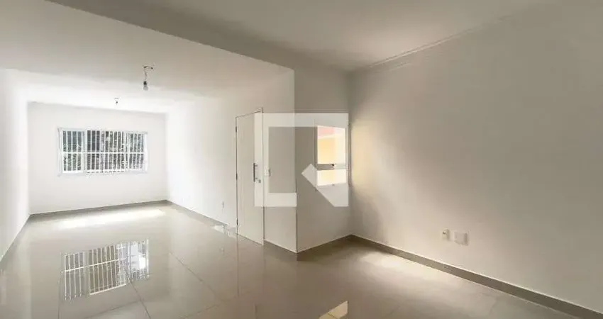 Casa com 3 quartos para alugar na Rua José Comparato, Cambuci, São Paulo