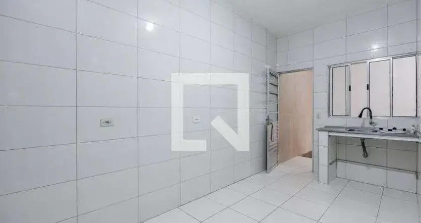 Casa para Aluguel - Jardim Record, 1 Quarto, 47 m² - Taboão da Serra