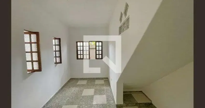 Casa para Aluguel - Vila Nova Bonsucesso, 2 Quartos, 90 m² - Guarulhos