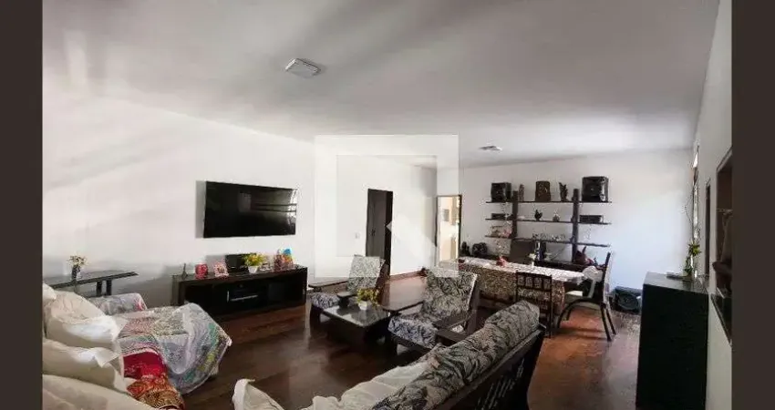 Casa para Aluguel - Taquara, 4 Quartos, 1300 m² - Rio de Janeiro