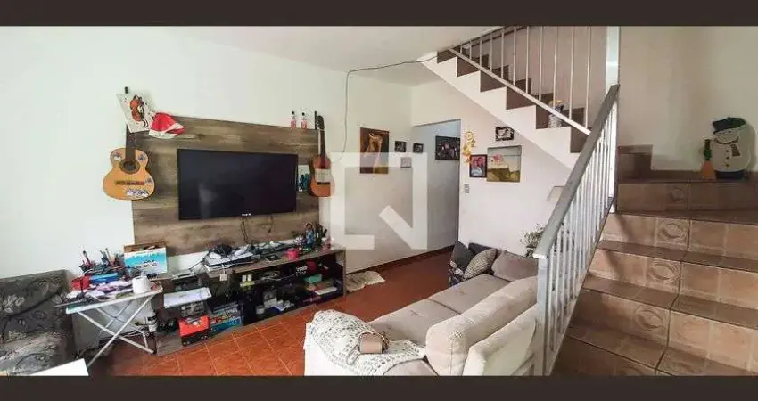 Casa com 3 quartos para alugar na Rua Imperatriz, Santo Antônio, Osasco