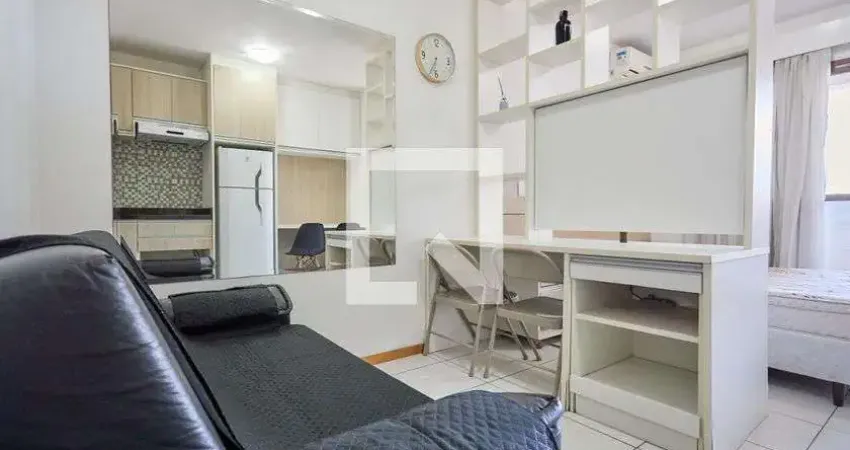 Apartamento para Aluguel - Centro, 1 Quarto, 28 m² - Curitiba