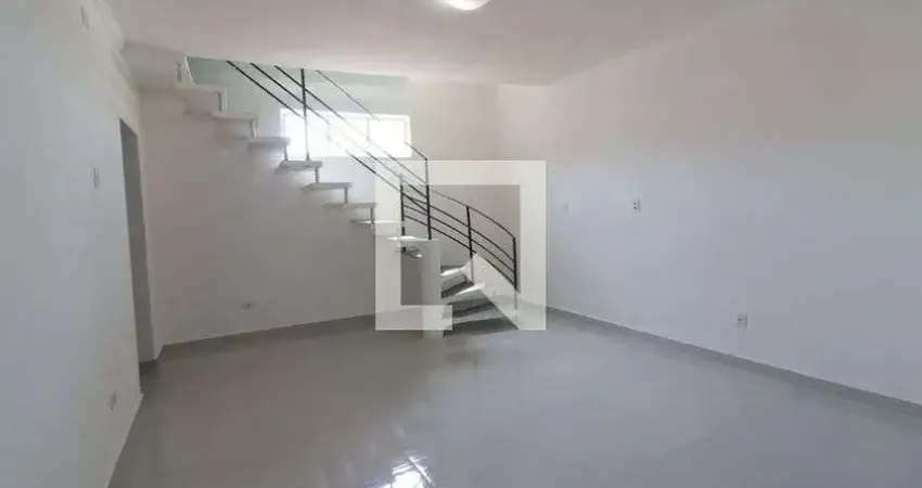 Casa com 2 quartos para alugar na Rua Tília, Centro, Osasco