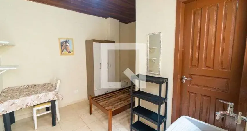 Kitnet / Stúdio para Aluguel - Saúde, 1 Quarto, 13 m² - São Paulo