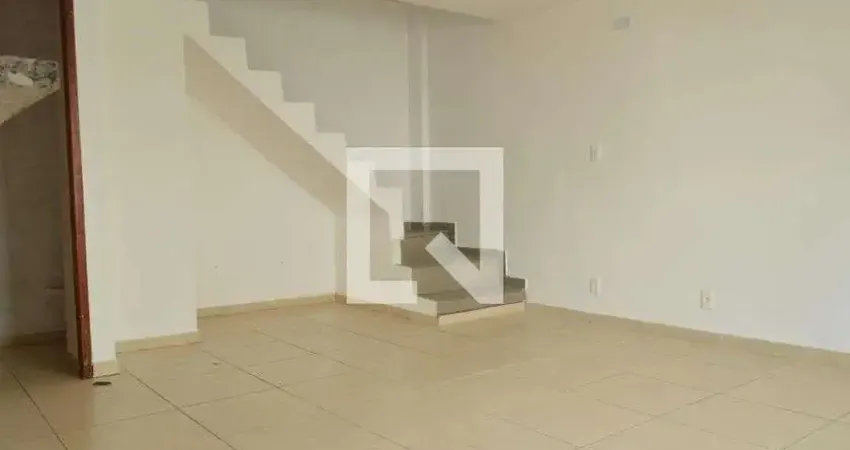 Casa / Sobrado em Condomínio para Aluguel - Taquara, 2 Quartos, 75 m² - Rio de Janeiro
