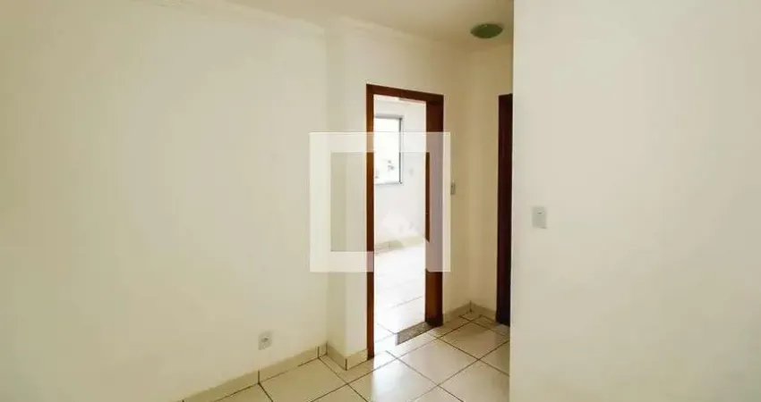Cobertura para Aluguel - Maria Helena, 2 Quartos, 50 m² - Belo Horizonte