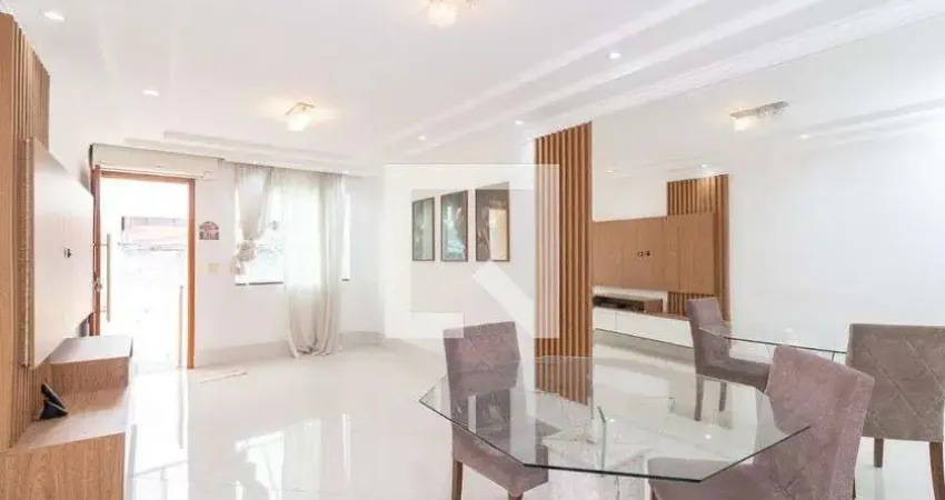 Casa com 3 quartos para alugar na Rua Mário Gomes, Cangaíba, São Paulo