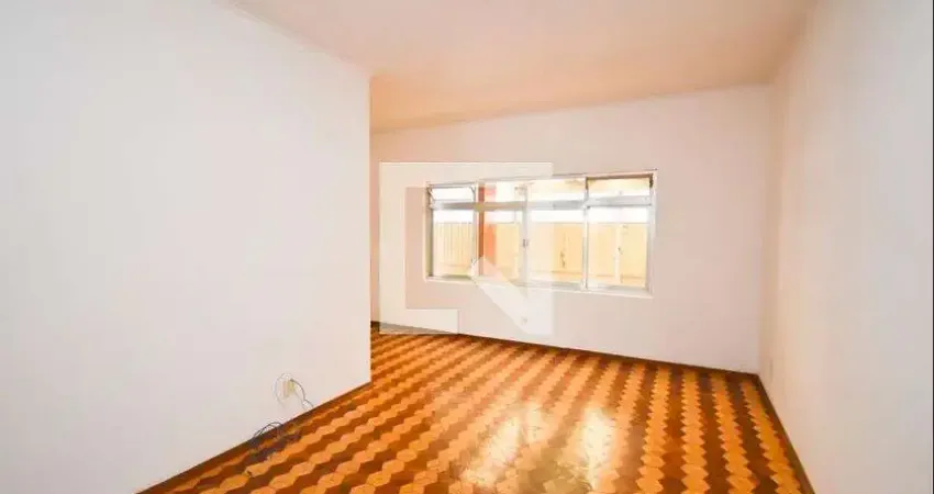 Casa com 3 quartos para alugar na Rua Araguaia Feitosa Martins, Vila Mazzei, São Paulo