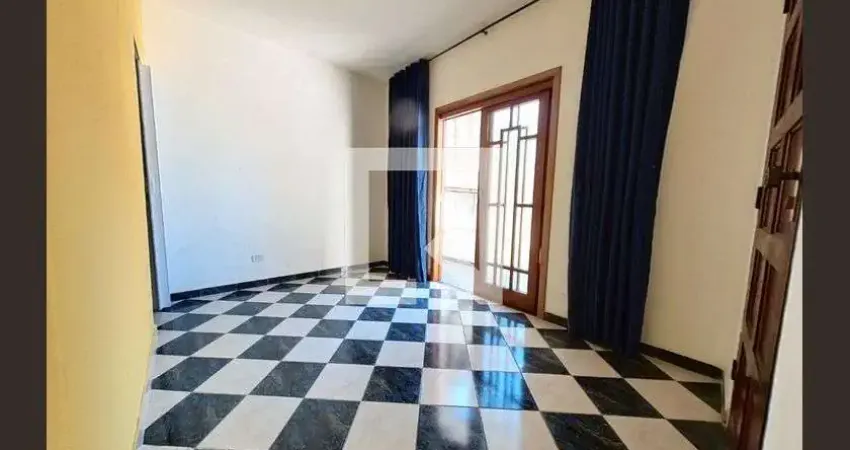 Casa com 2 quartos para alugar na Rua Índio Peri, Jardim Peri, São Paulo