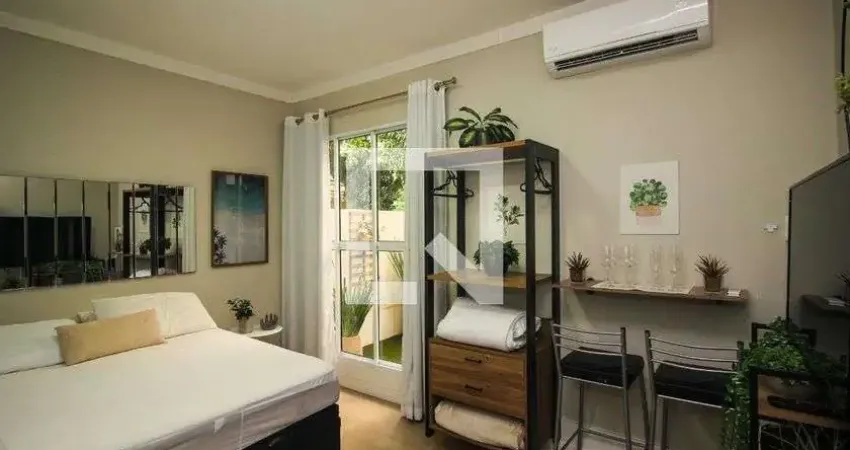 Kitnet / Stúdio para Aluguel - Cidade Baixa, 1 Quarto, 30 m² - Porto Alegre