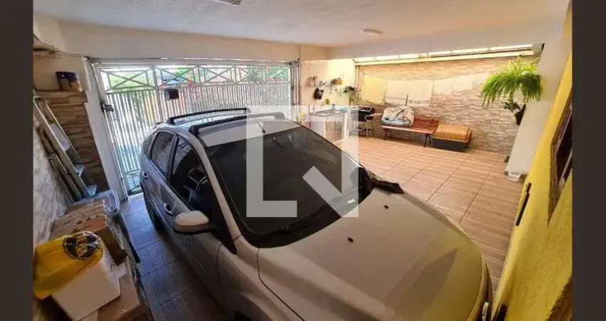 Casa com 2 quartos para alugar na Rua Luiz Bianconi, Campo Limpo, São Paulo