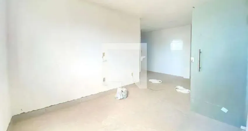 Casa com 1 quarto para alugar na Rua Castro Neves, Matatu, Salvador