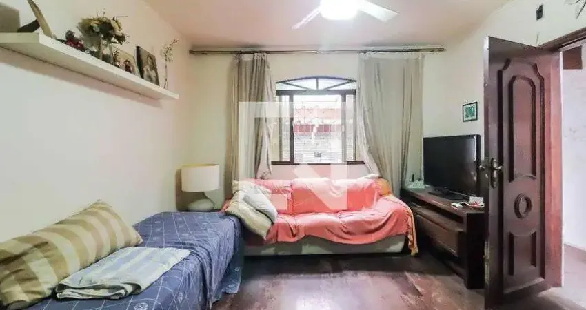 Casa para Aluguel - Jardim Éster Yolanda, 4 Quartos, 109 m² - São Paulo