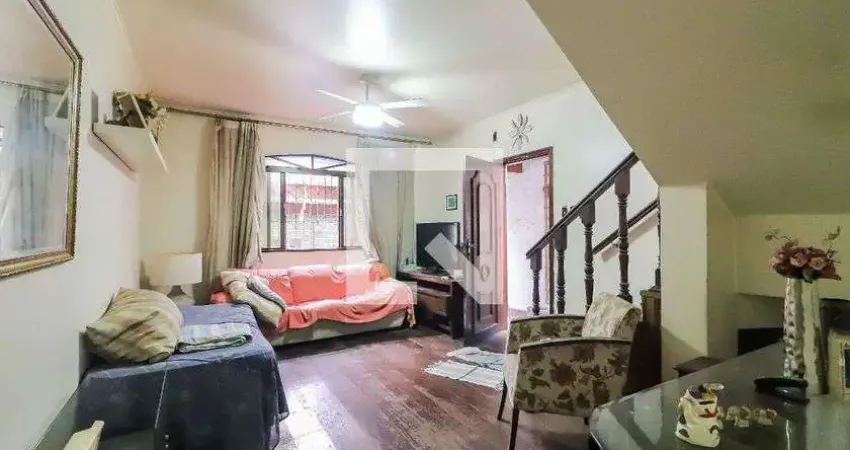 Casa para Aluguel - Jardim Éster Yolanda, 4 Quartos, 130 m² - São Paulo
