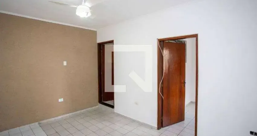 Casa com 3 quartos para alugar na Rua Bilac, Conceição, Diadema