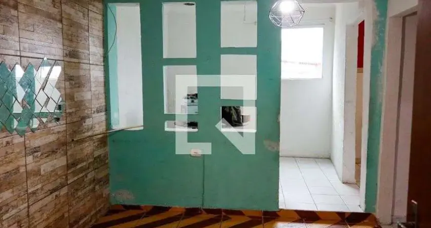 Casa com 2 quartos para alugar na Rua Felipe Mosca, Veloso, Osasco